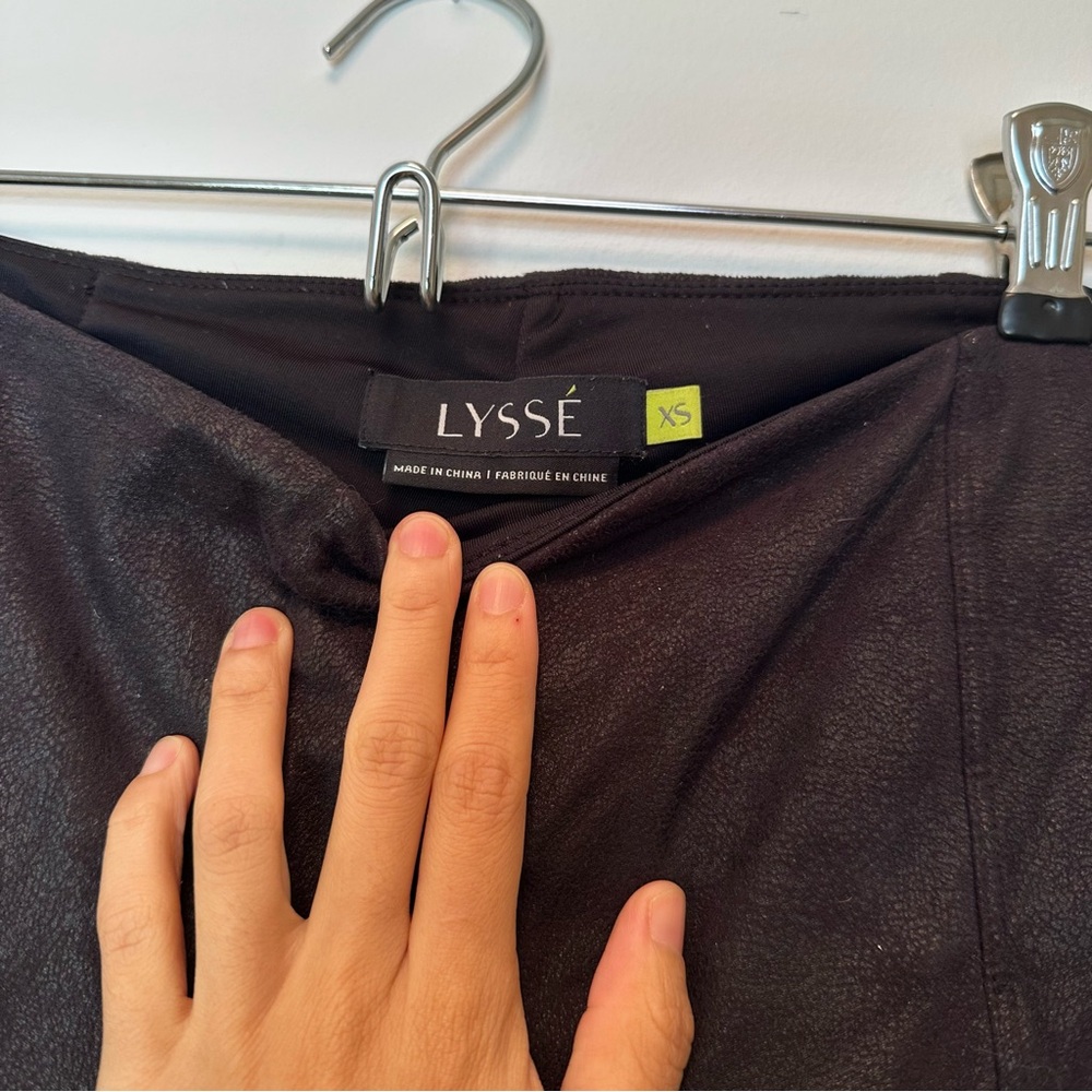 Lysse Women's Sleek Black leggings size xs